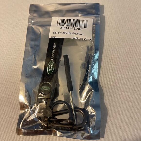 Land Rover Key Fob Keychain in Black Leather NWT - Picture 4 of 4